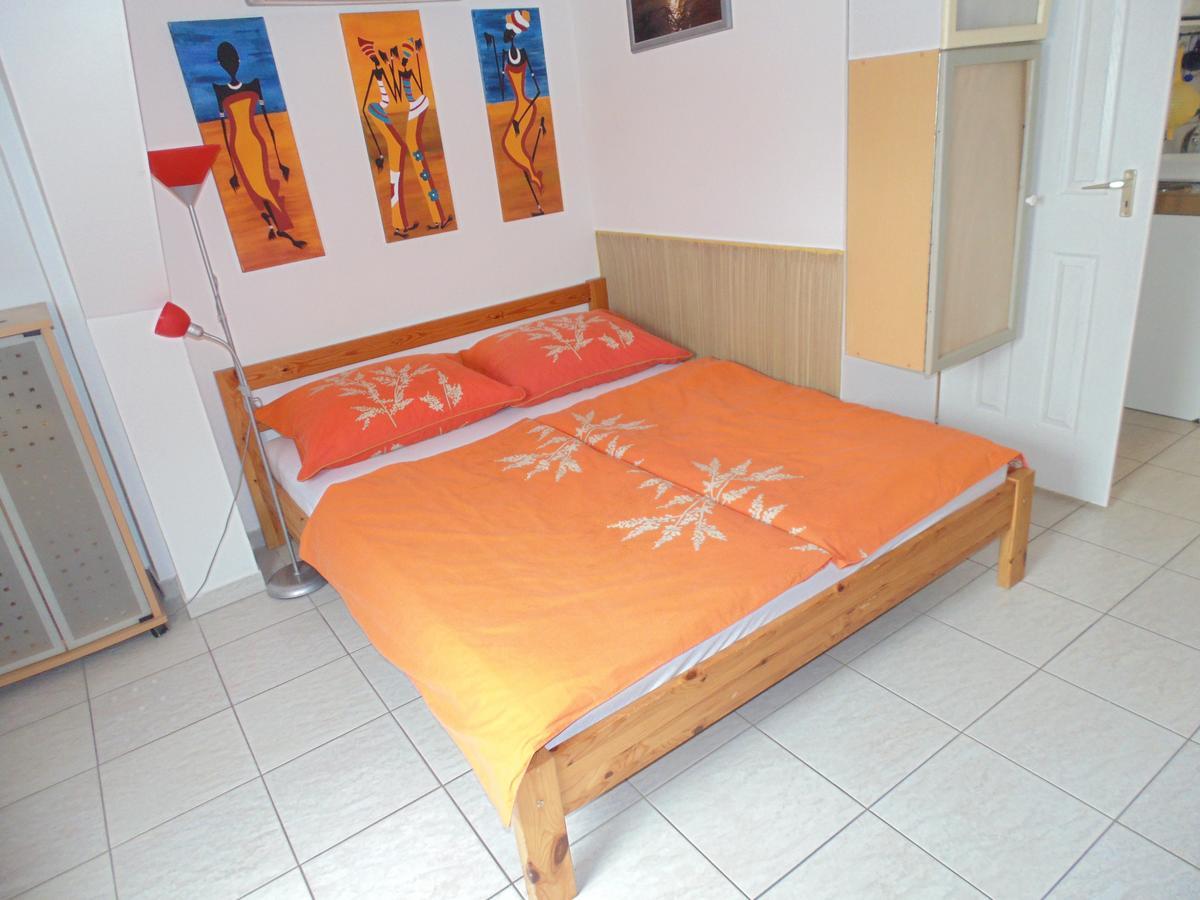Álmos Apartman Siófok Esterno foto
