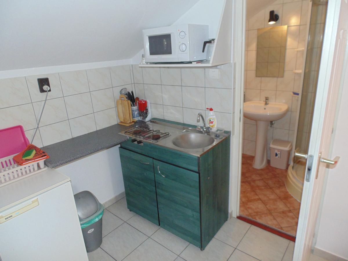 Álmos Apartman Siófok Esterno foto